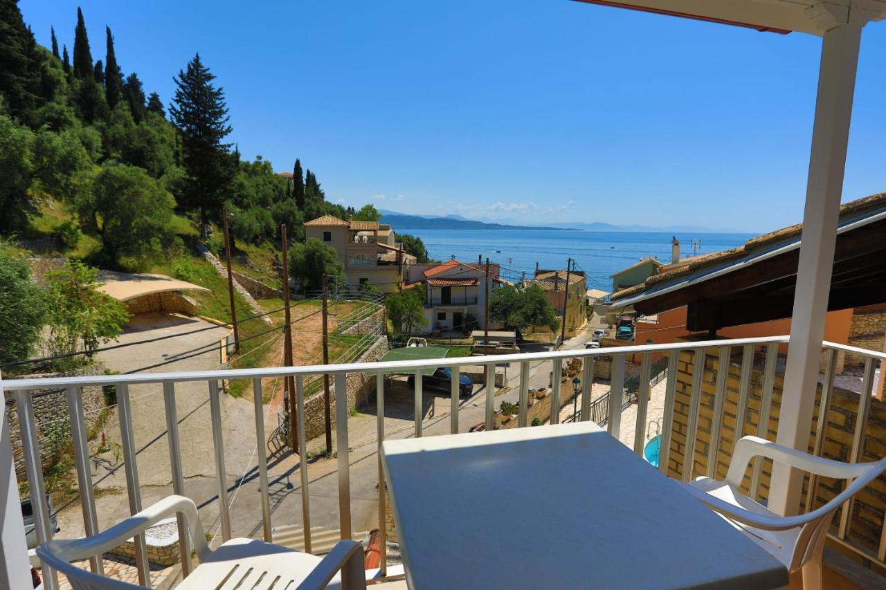 Alexandra Apartment Nisaki  Luaran gambar