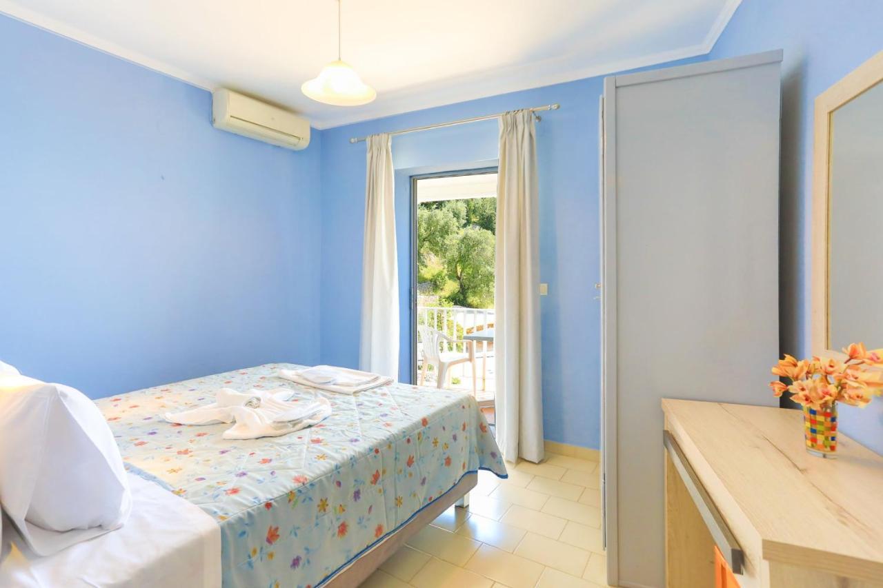 Alexandra Apartment Nisaki  Luaran gambar