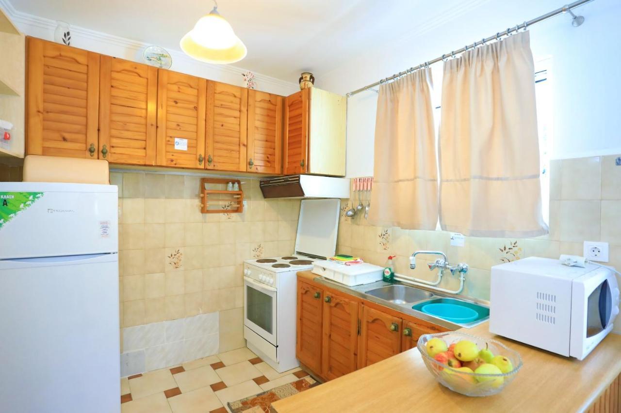 Alexandra Apartment Nisaki  Luaran gambar